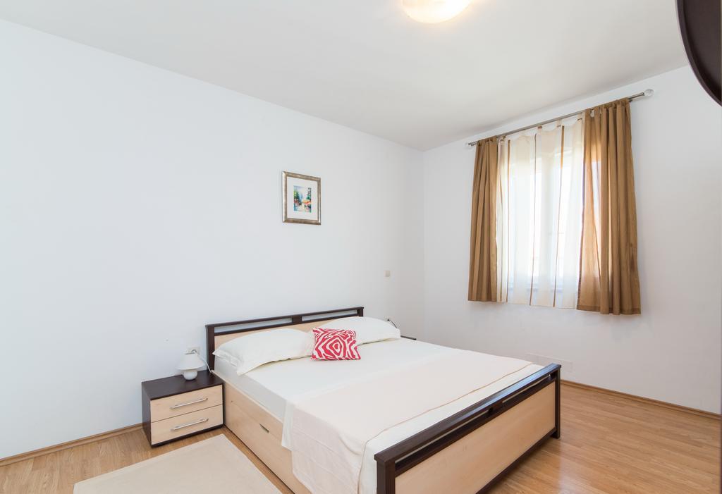 Apartments Grlica Sutivan Exterior foto
